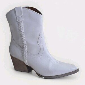 Dolce Vita Karyn Cowboy Boots Womens US 7 White Western Chunky Heel Braided Side